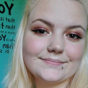 Meet your Posher, Hayley